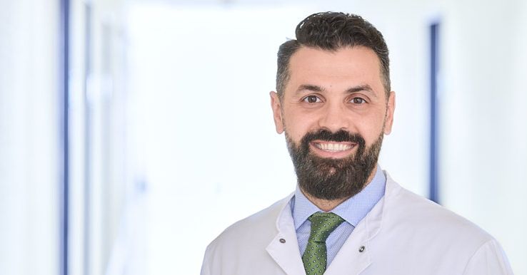 Hussain Ismail erhält höchstes Zertifikat Krankenhaus Neuwerk