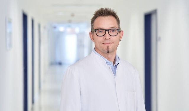 Mitarbeiter Herr Schultheis