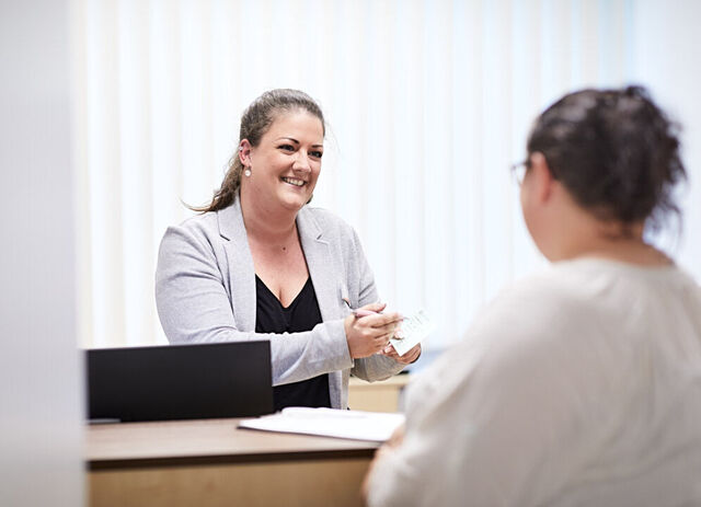 Empfang einer Adipositas Patientin